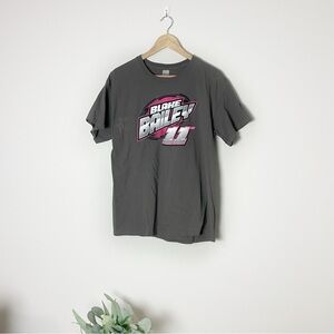 Men's Large Gray & Pink Race Car Graphic Short Sleeve T-shirt